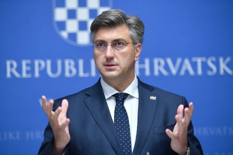 Premijer Plenković:Vladi je primarno očuvanje radnih mjesta, stoga pomaže gospodarstvenike