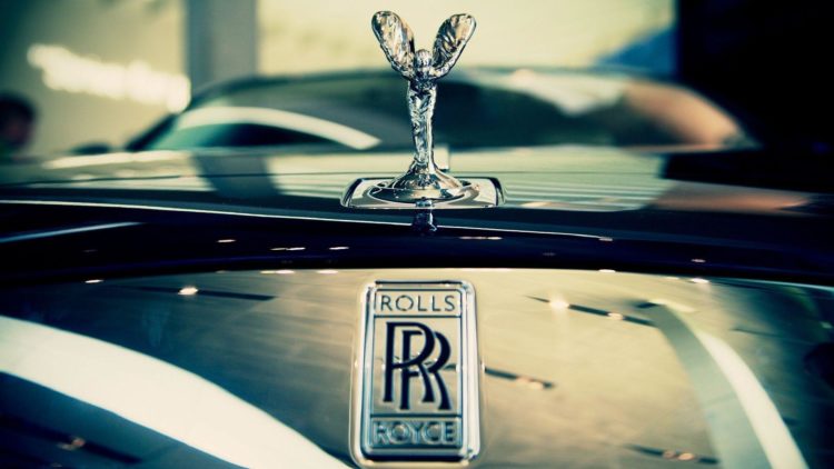 Dosadno Vam je? Dizajnirajte novi Rolls-Royce!