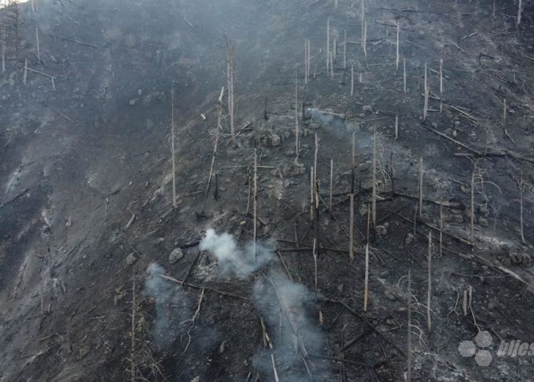 Požar na Rujištu kod Mostara nakon cjelovečernje borbe lokaliziran