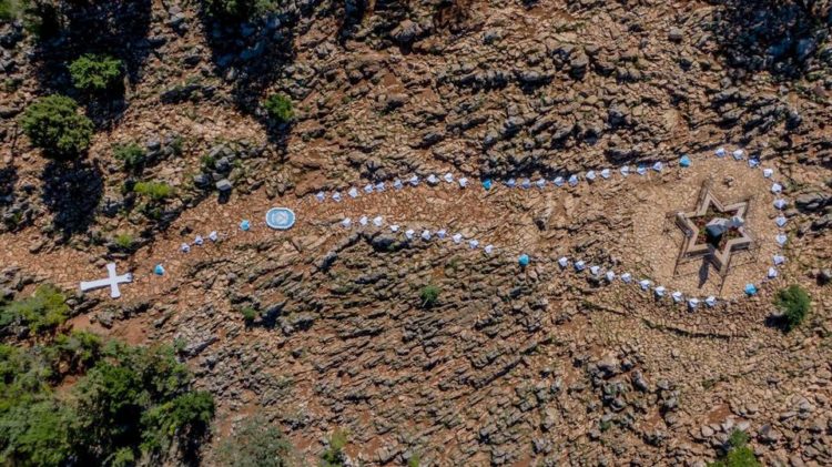 U Međugorju krunica od pedeset metara u znak zahvale Gospi