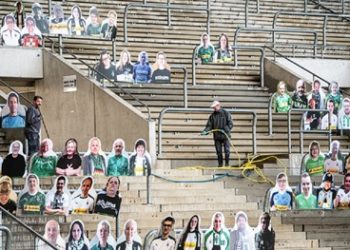 Borussia Monchengladbach usprkos zabrani igra s navijačima na tribinama