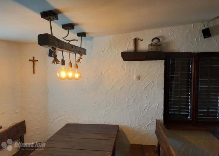 Širokobriježanin u izolaciji napravio konobu i dao joj naziv COVID-19