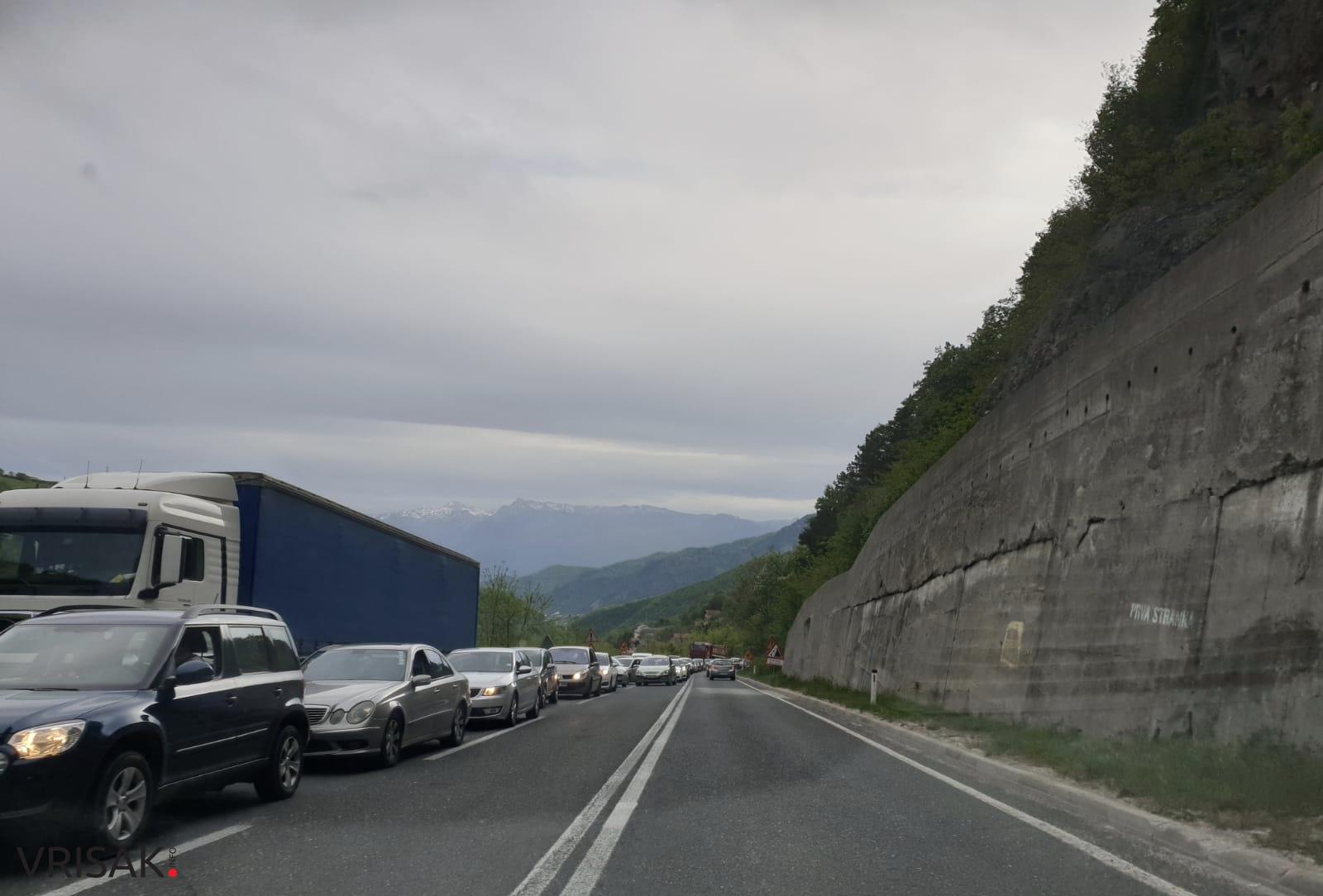 Zbog nesreće u tunelu u Bradini bio zaustavljen i promet na magistralnoj cesti Sarajevo – Mostar