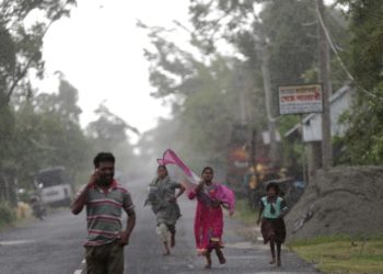 U Indiji i Bangladešu najmanje 14 poginulih zbog ciklona Amphan