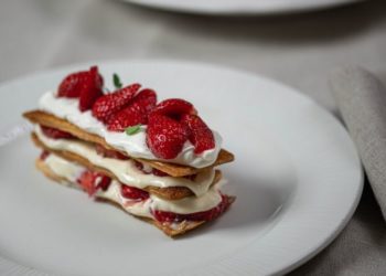 Dva neodoljiva deserta s jagodama