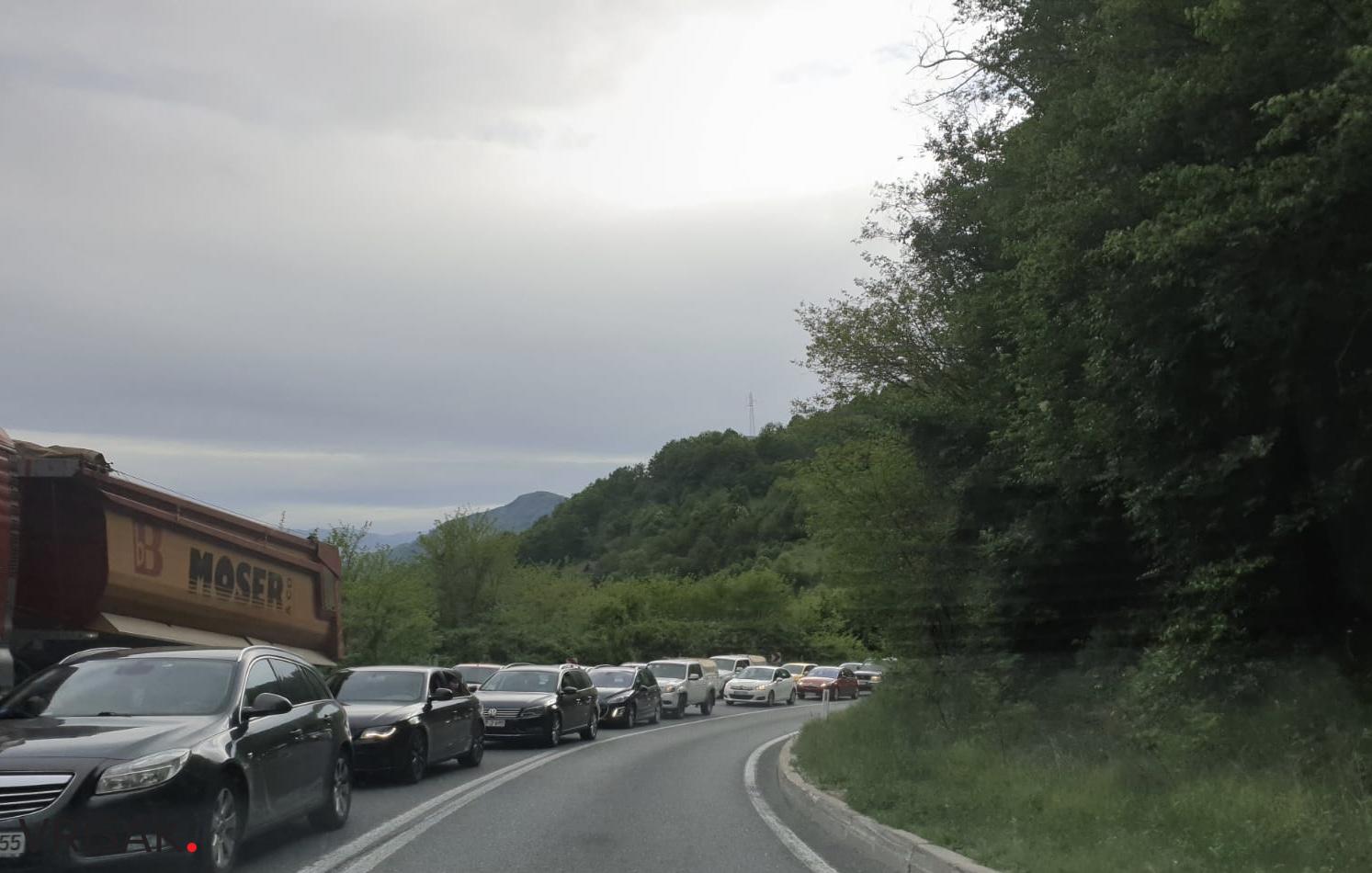 Zbog nesreće u tunelu u Bradini bio zaustavljen i promet na magistralnoj cesti Sarajevo – Mostar