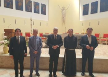 Čović posjetio Franjevački samostan i župu sv. Ante Padovanskog na Humcu