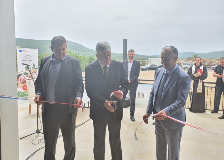 Čović otvorio sabirno-distributivni centar u poslovnoj zoni “Zvirići” Ljubuški