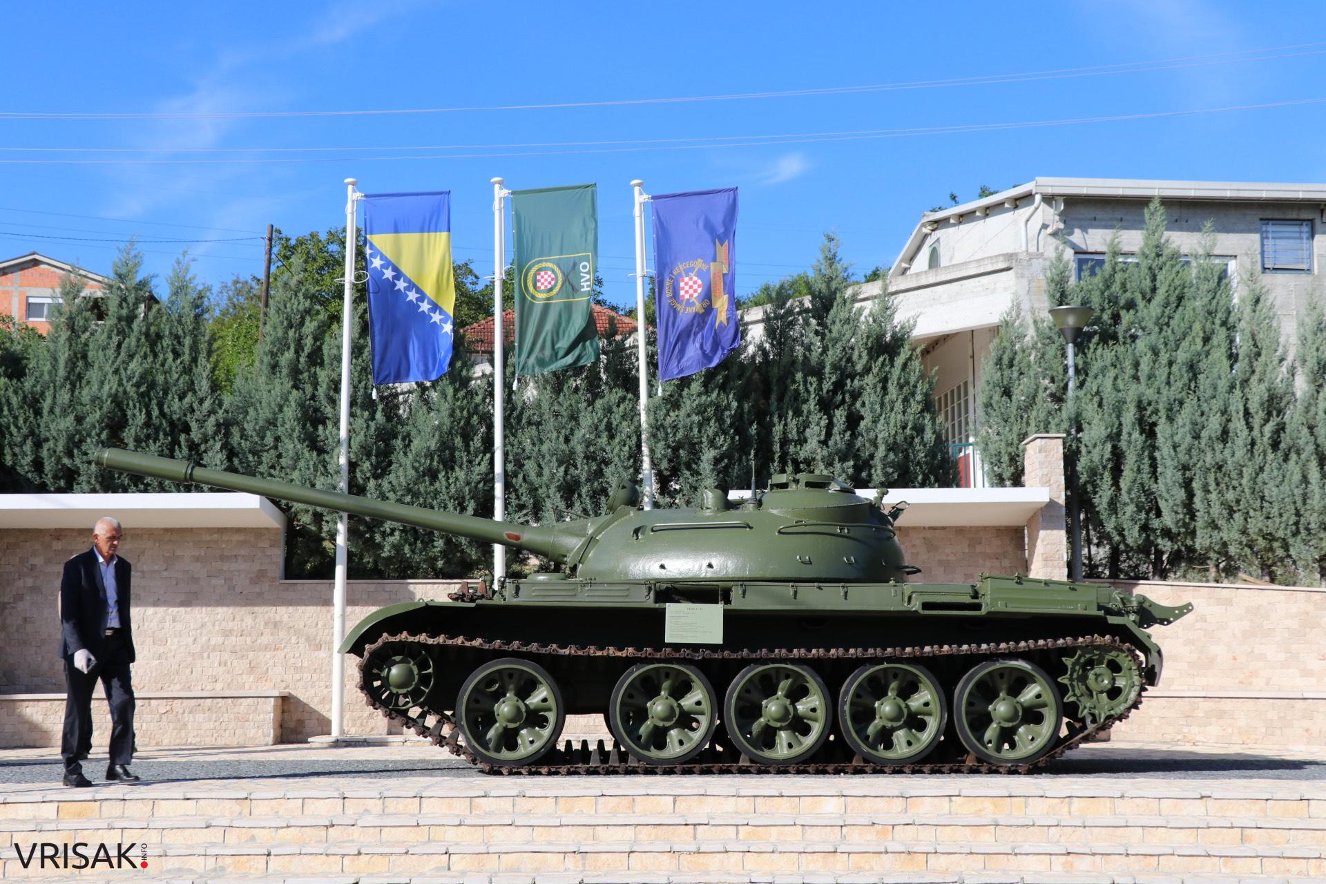 U Pologu svečano, na spomen obilježju otkriven i tenk