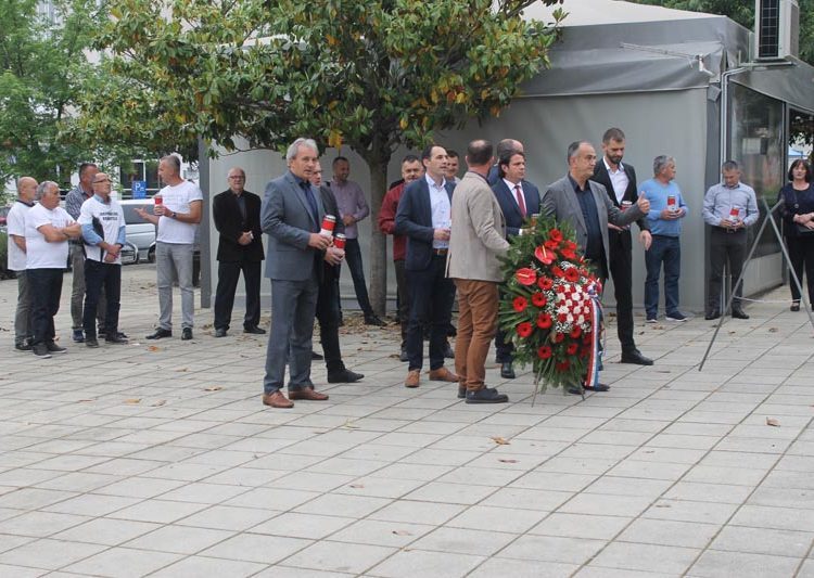 Ljubuški: Položen vijenac i zapaljene svijeće za žrtve Bleiburga i Križnih putova