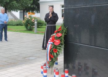 Ljubuški: Položen vijenac i zapaljene svijeće za žrtve Bleiburga i Križnih putova