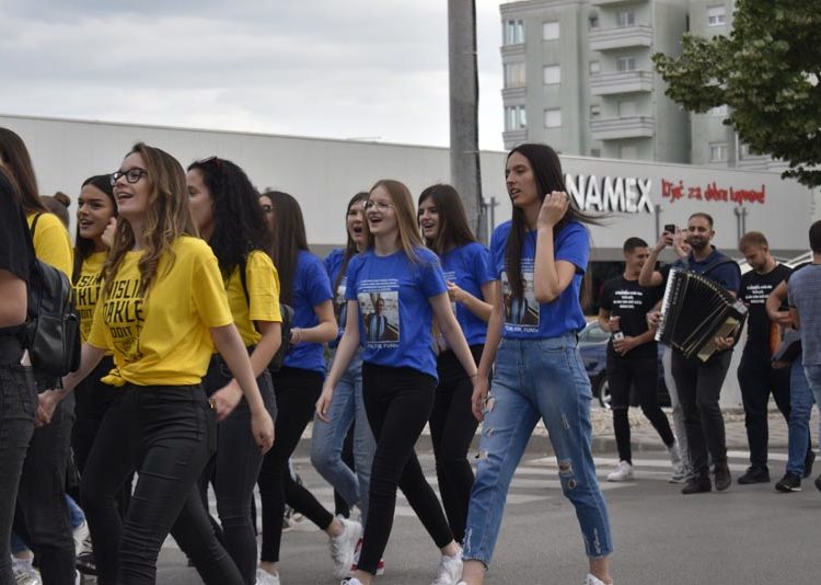 Norijada u Ljubuškom: Maturanti slave zadnji dan nastave