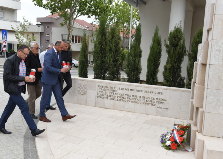 Dostojanstveno obilježen Dan branitelja općine Posušje