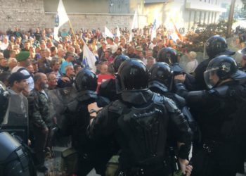 Borci brane patriotu i ratnog vojnog invalida Fadila Novalića