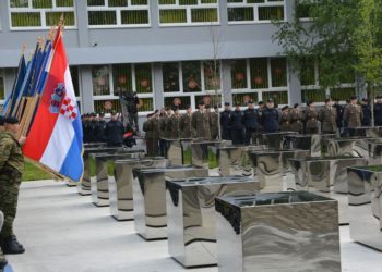 Milanović iznenada napustio obljetnicu Bljeska zbog natpisa ‘Za dom spremni’