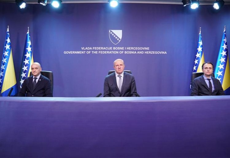 Pehar: Nema pacijenata oboljelih od Covida-19 na respiratoru