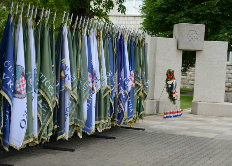 Dostojanstveno obilježen Dan branitelja općine Posušje
