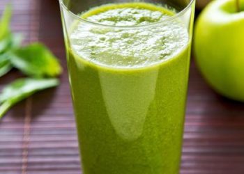 Ovo je pet razloga zbog kojih je dobro često piti sok od špinata