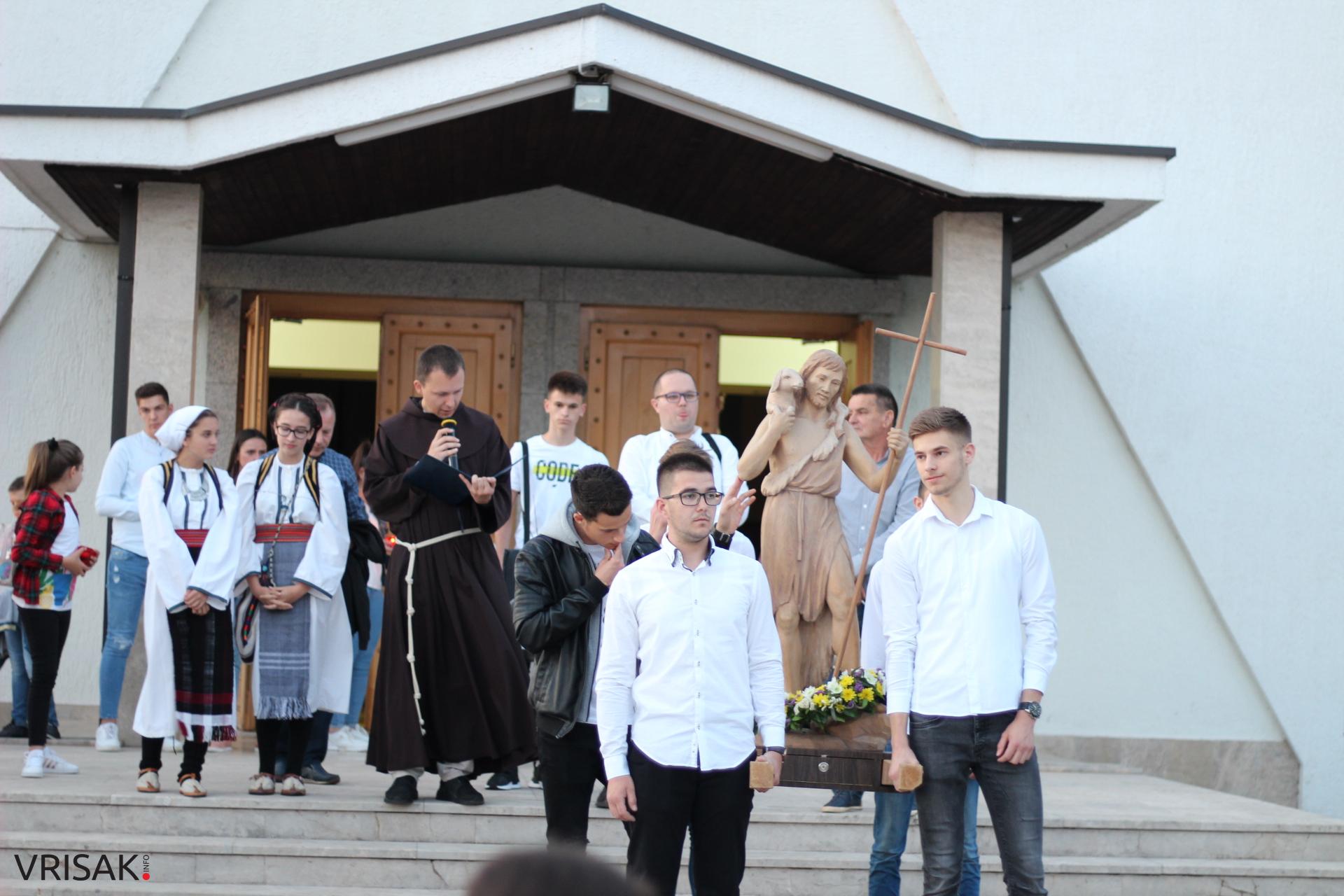 U Knešpolju procesijom počela proslava blagdana sv. Ivana Krstitelja