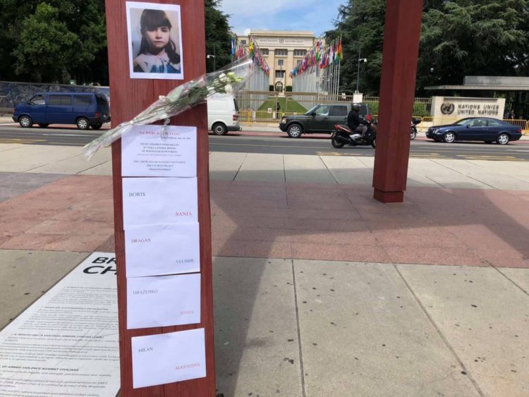 Ispred zgrade UN-a u Ženevi postavljena imena ubijene djece iz Viteza