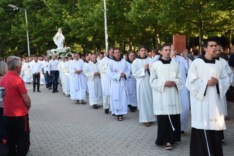 Fra Marinko Šakota: Ovaj narod ima jaku vjeru, ovaj narod ima budućnost
