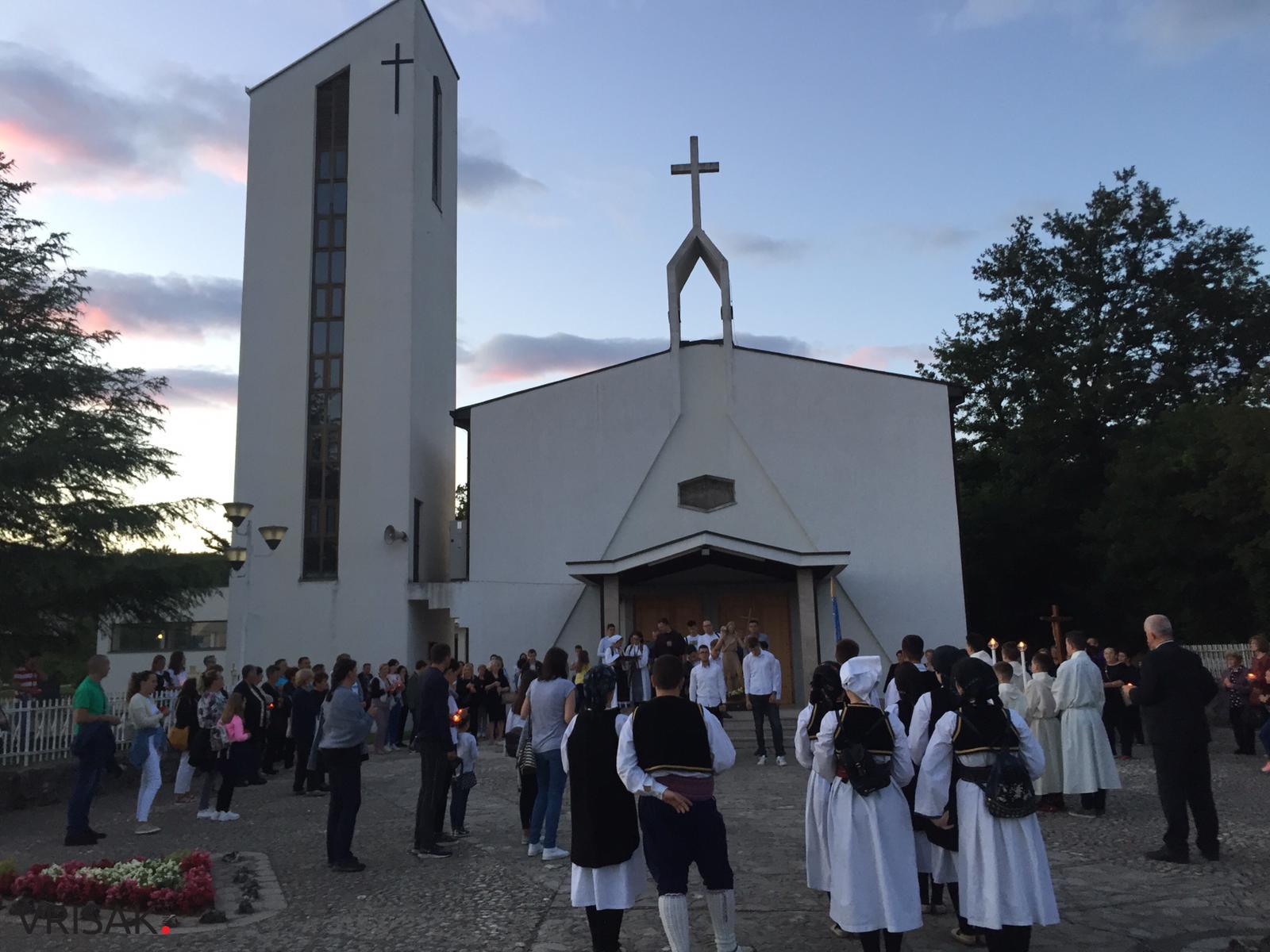 U Knešpolju procesijom počela proslava blagdana sv. Ivana Krstitelja