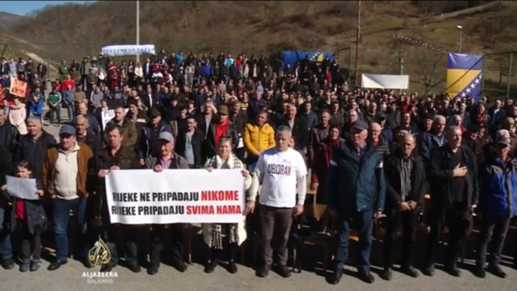 Stotine građana blokiralo gradnju hidroelektrana kod Konjica