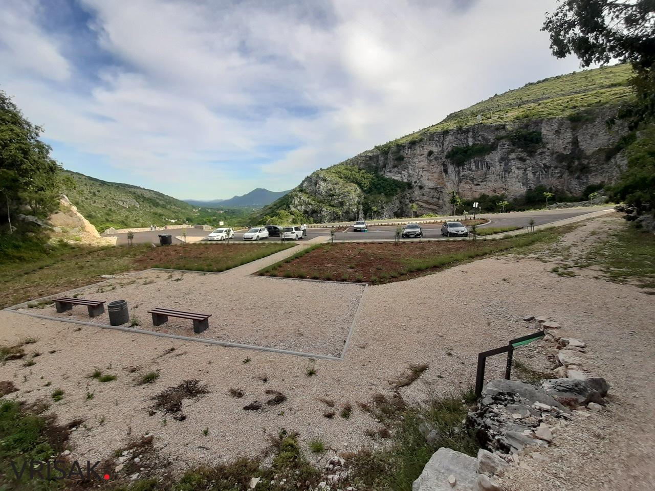 Brojni posjetitelji Avanturističkog parka Peć Mlini fascinirani prirodnim ljepotama i sadržajem koji nudi