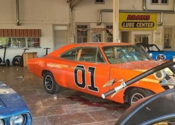 SAD u problemu, saloni automobila i dalje na udaru prosvjednika