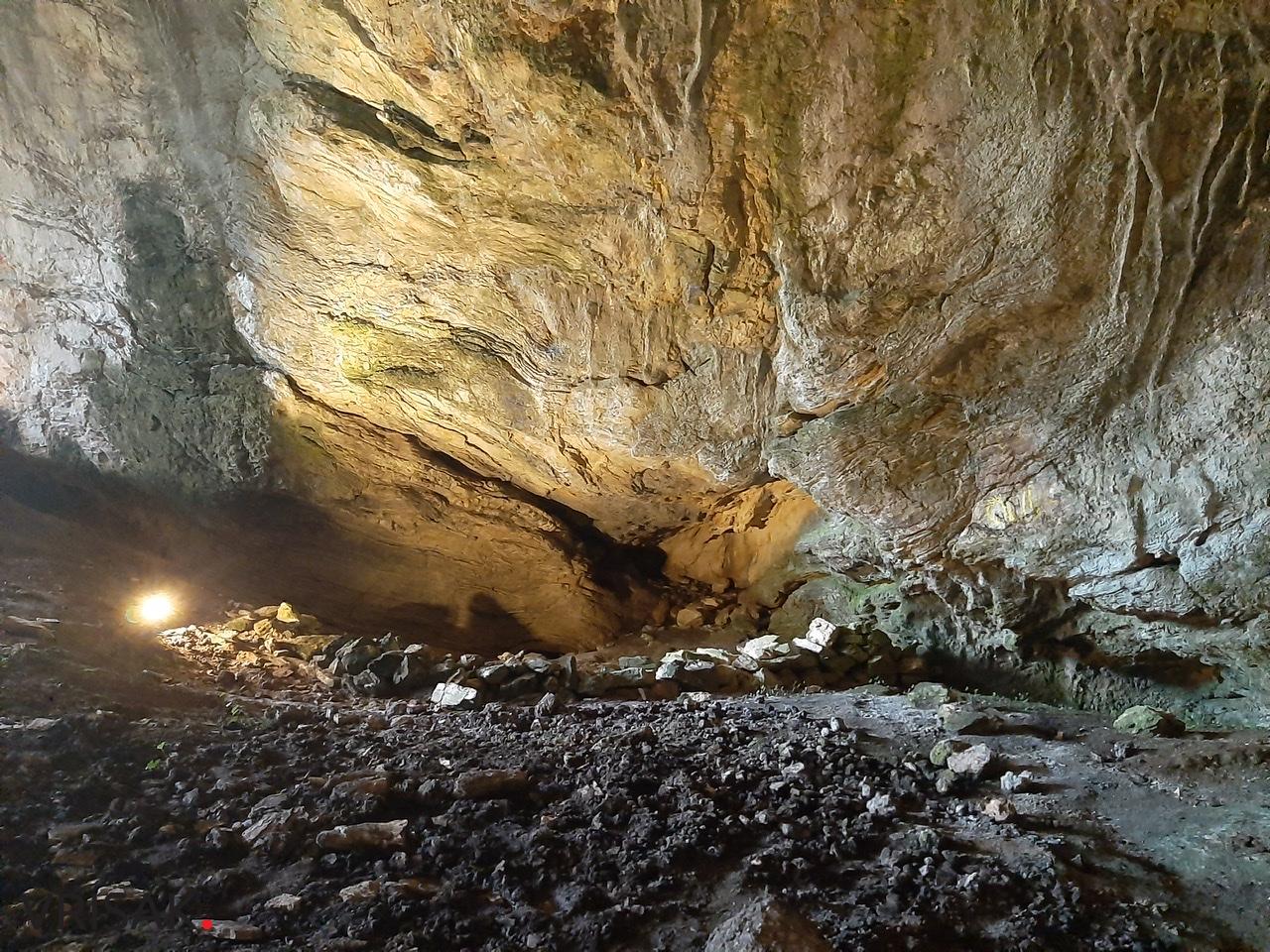 Brojni posjetitelji Avanturističkog parka Peć Mlini fascinirani prirodnim ljepotama i sadržajem koji nudi