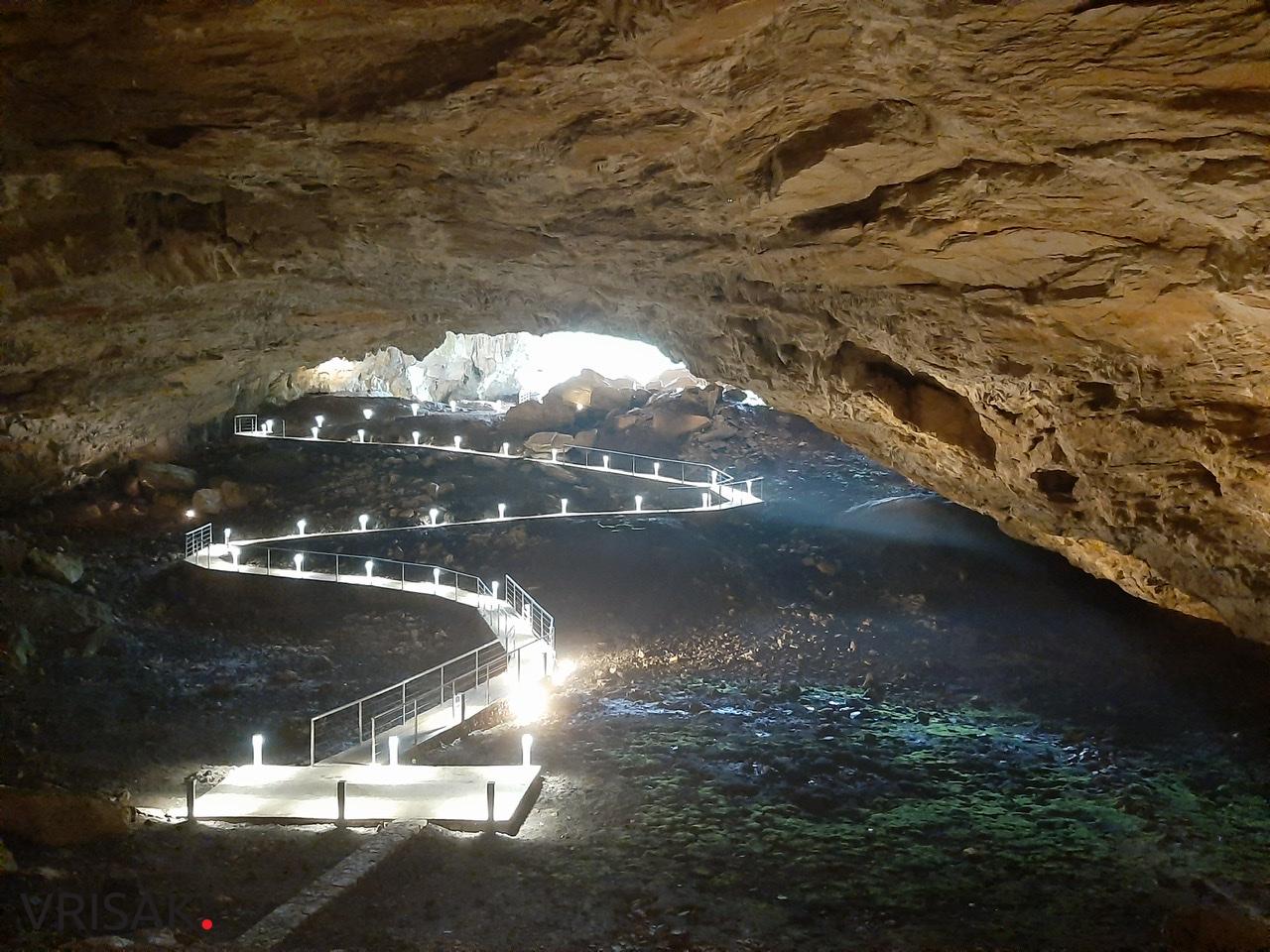 Brojni posjetitelji Avanturističkog parka Peć Mlini fascinirani prirodnim ljepotama i sadržajem koji nudi