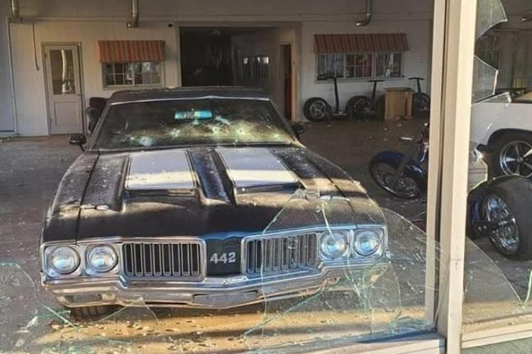 SAD u problemu, saloni automobila i dalje na udaru prosvjednika