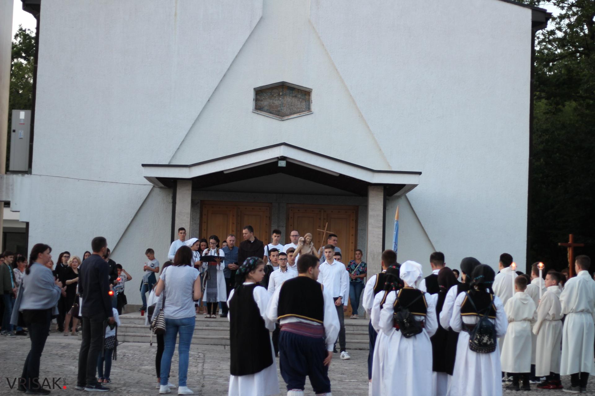 U Knešpolju procesijom počela proslava blagdana sv. Ivana Krstitelja