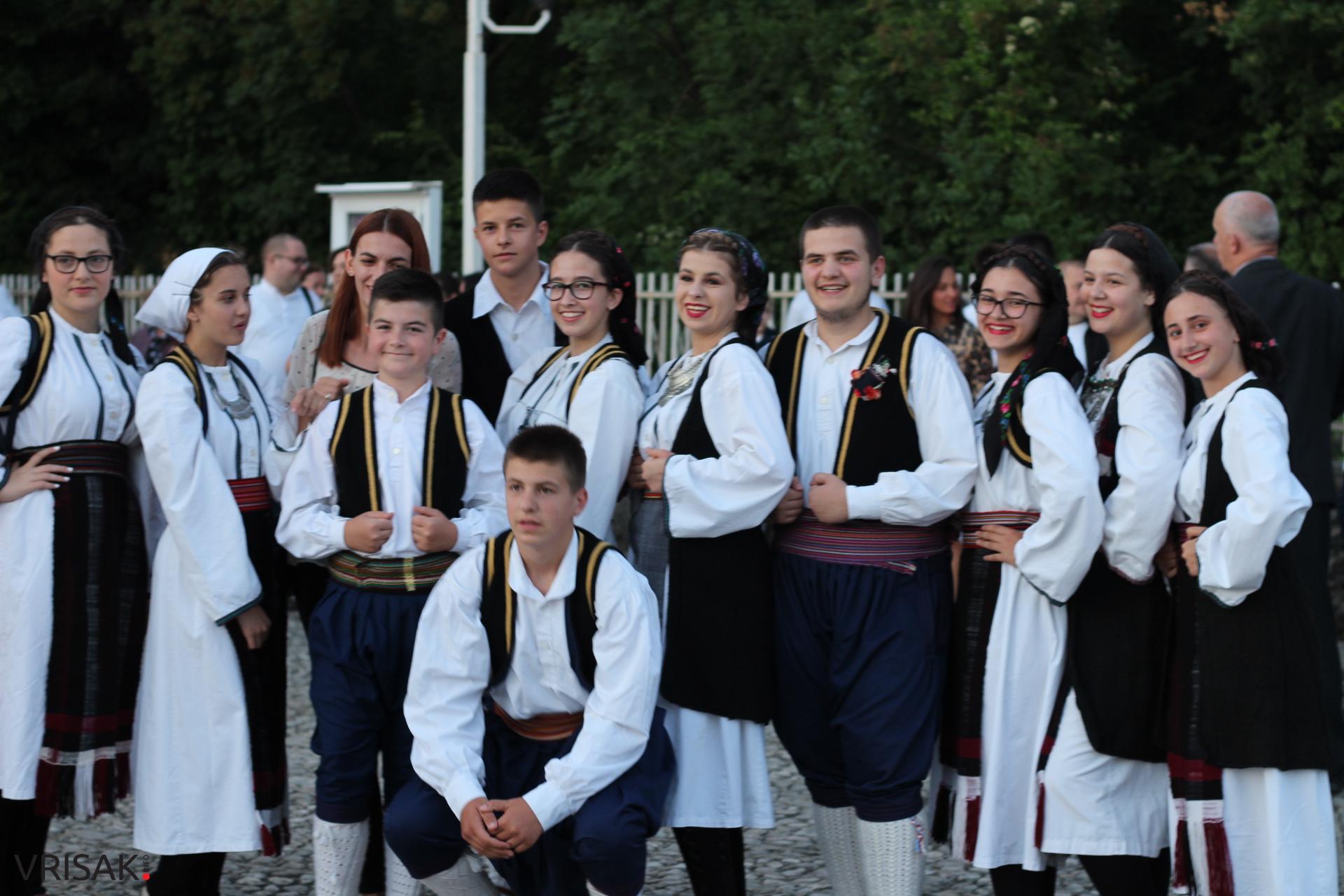 U Knešpolju procesijom počela proslava blagdana sv. Ivana Krstitelja