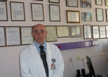 Imunolog Karamehić: Virus nije slabiji, ovo vodi modelu Švedske