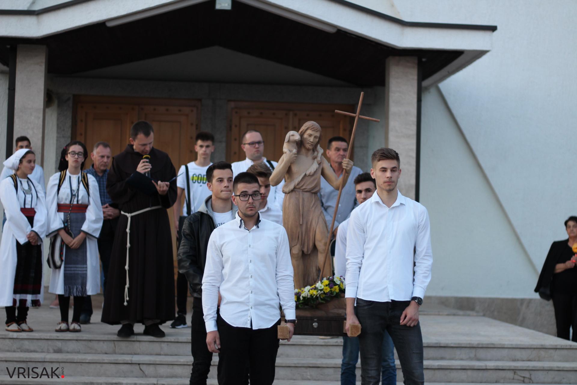 U Knešpolju procesijom počela proslava blagdana sv. Ivana Krstitelja