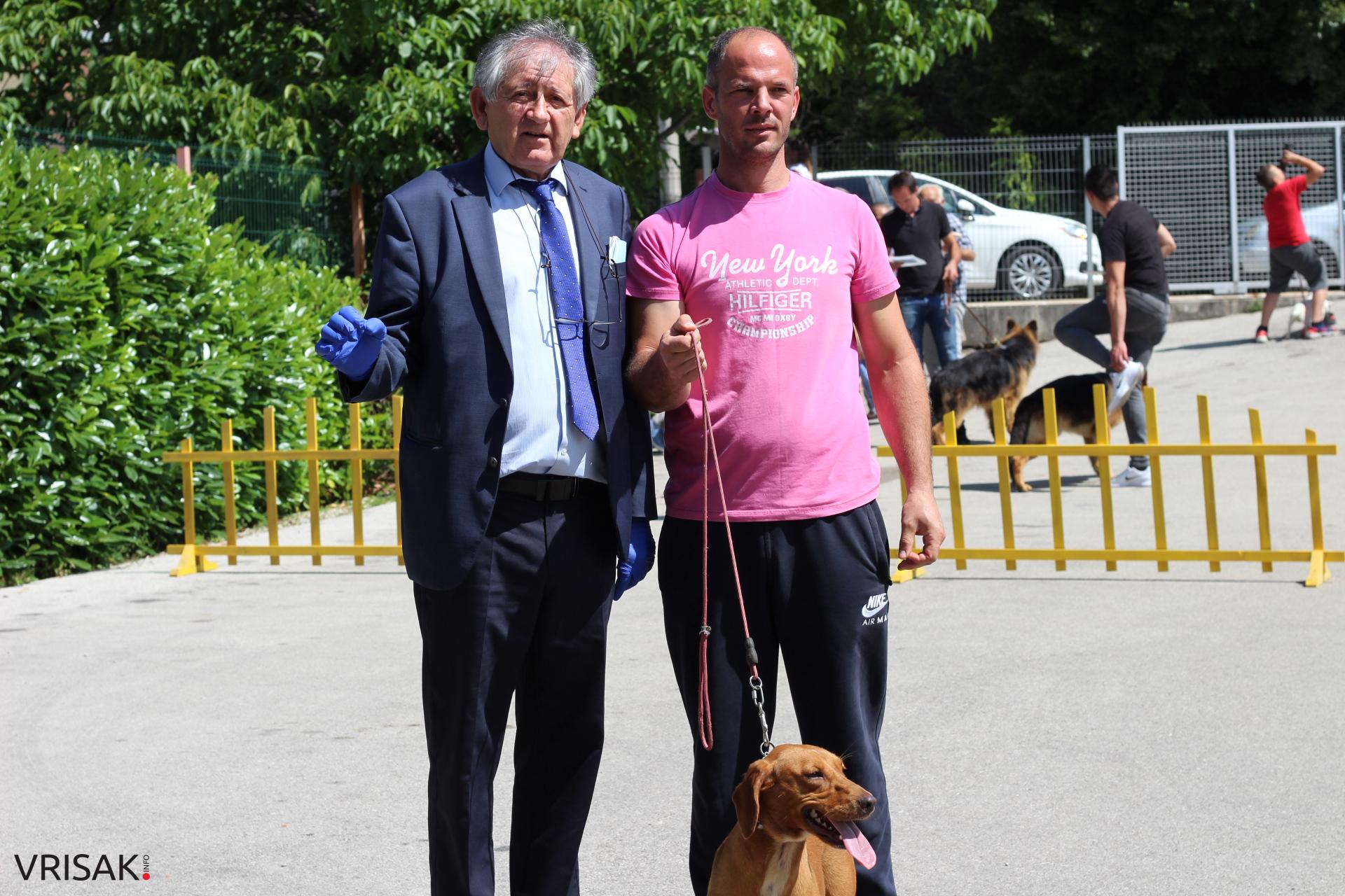 FOTO: Održana revija pasa u Širokom Brijegu