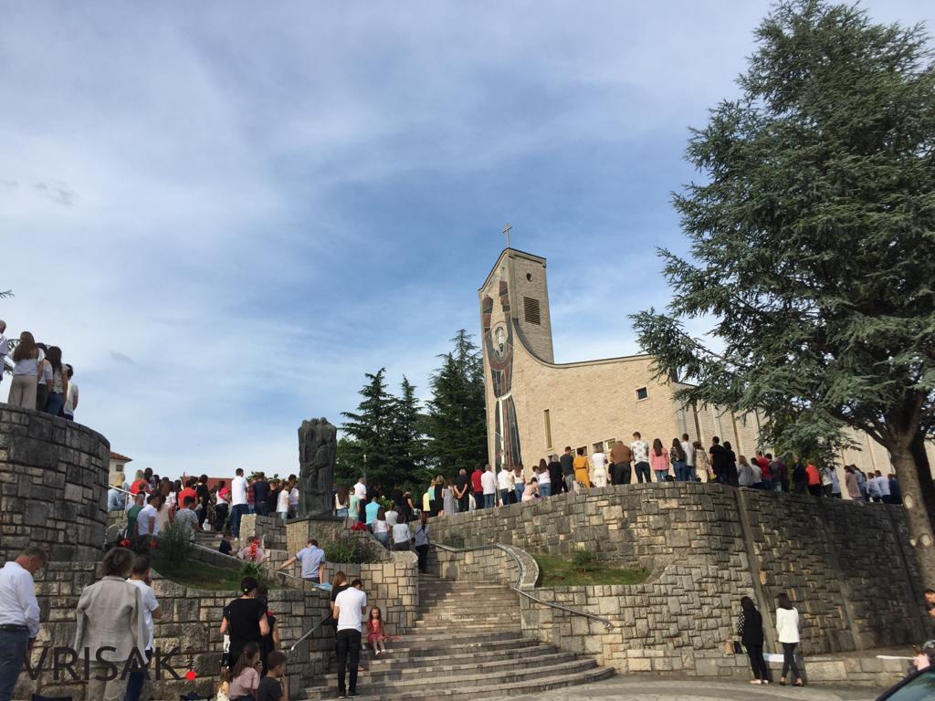 Kočerin: Kardinal Vinko Puljić predvodio misu uoči Petrodvdana