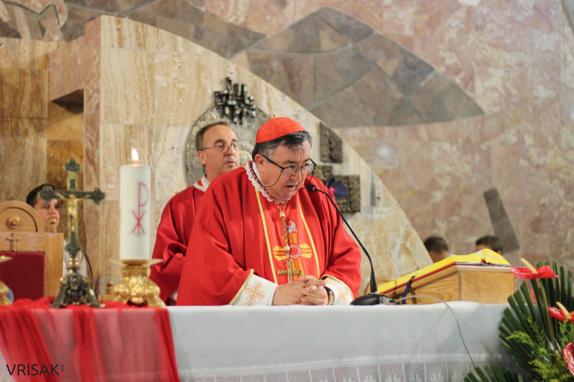 Kočerin: Kardinal Vinko Puljić predvodio misu uoči Petrodvdana