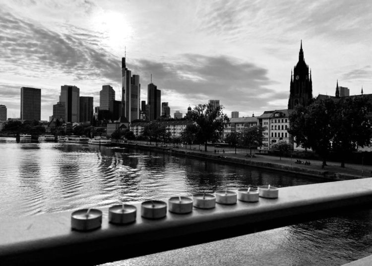 Hrvati diljem BiH, Hrvatske i Europe zapalili svijeće za osam viteških anđela