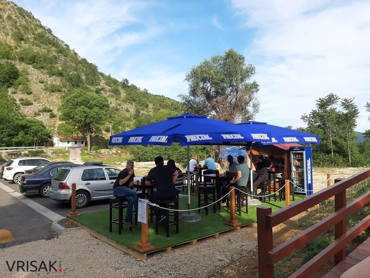 Brojni posjetitelji Avanturističkog parka Peć Mlini fascinirani prirodnim ljepotama i sadržajem koji nudi