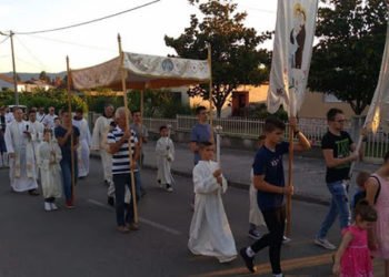 Tijelovska procesija ulicama Ljubuškog