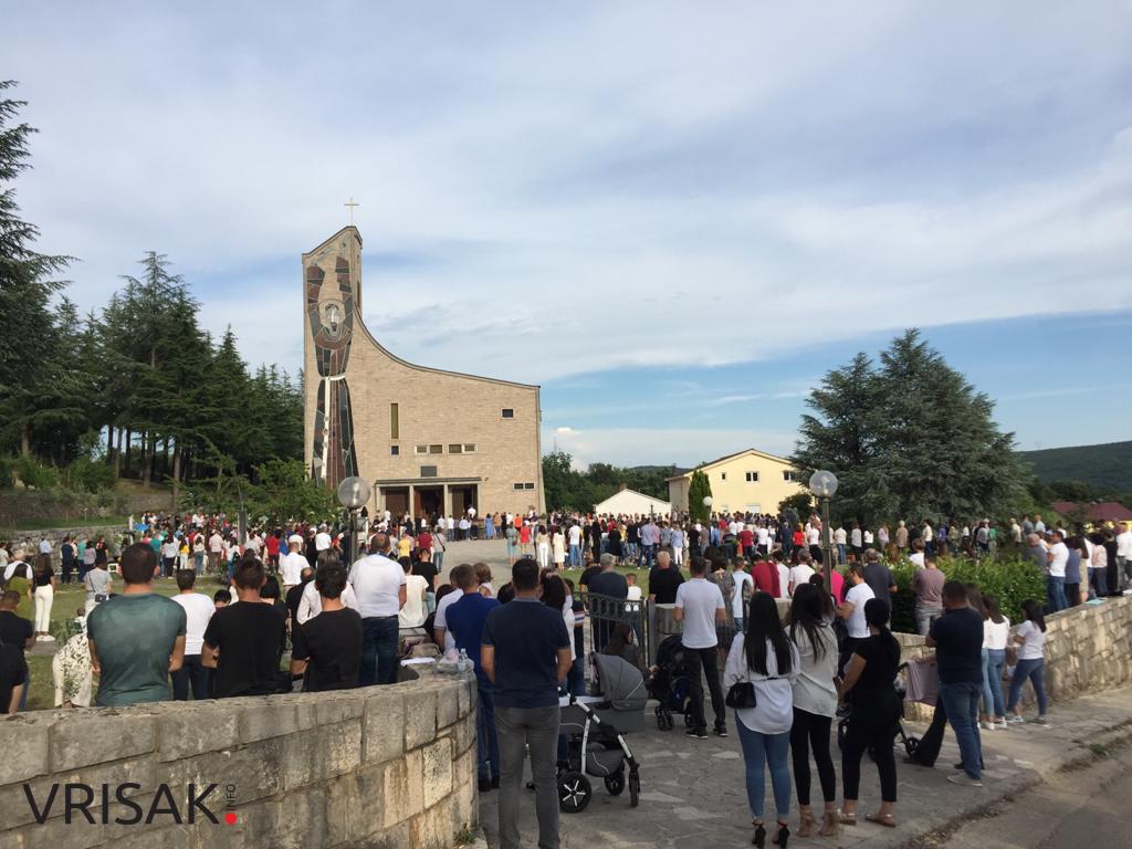 Kočerin: Kardinal Vinko Puljić predvodio misu uoči Petrodvdana