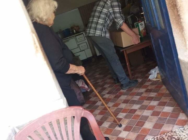 Ljubuški: Udruga mladih Agape podijelila 50 paketa socijalno ugroženim građanima