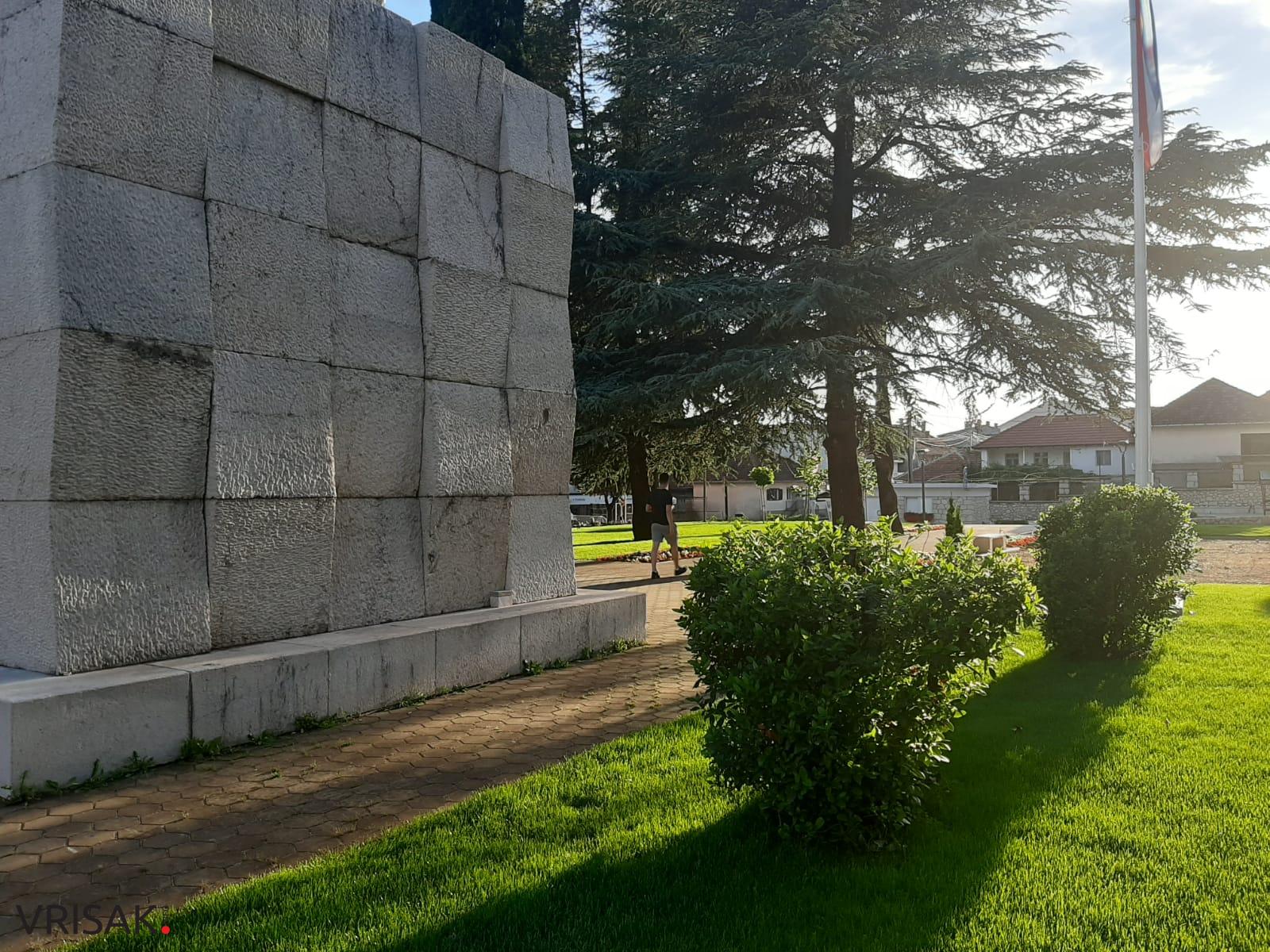 Grude: Suncem obasjan novouređeni Park hrvatskih velikana