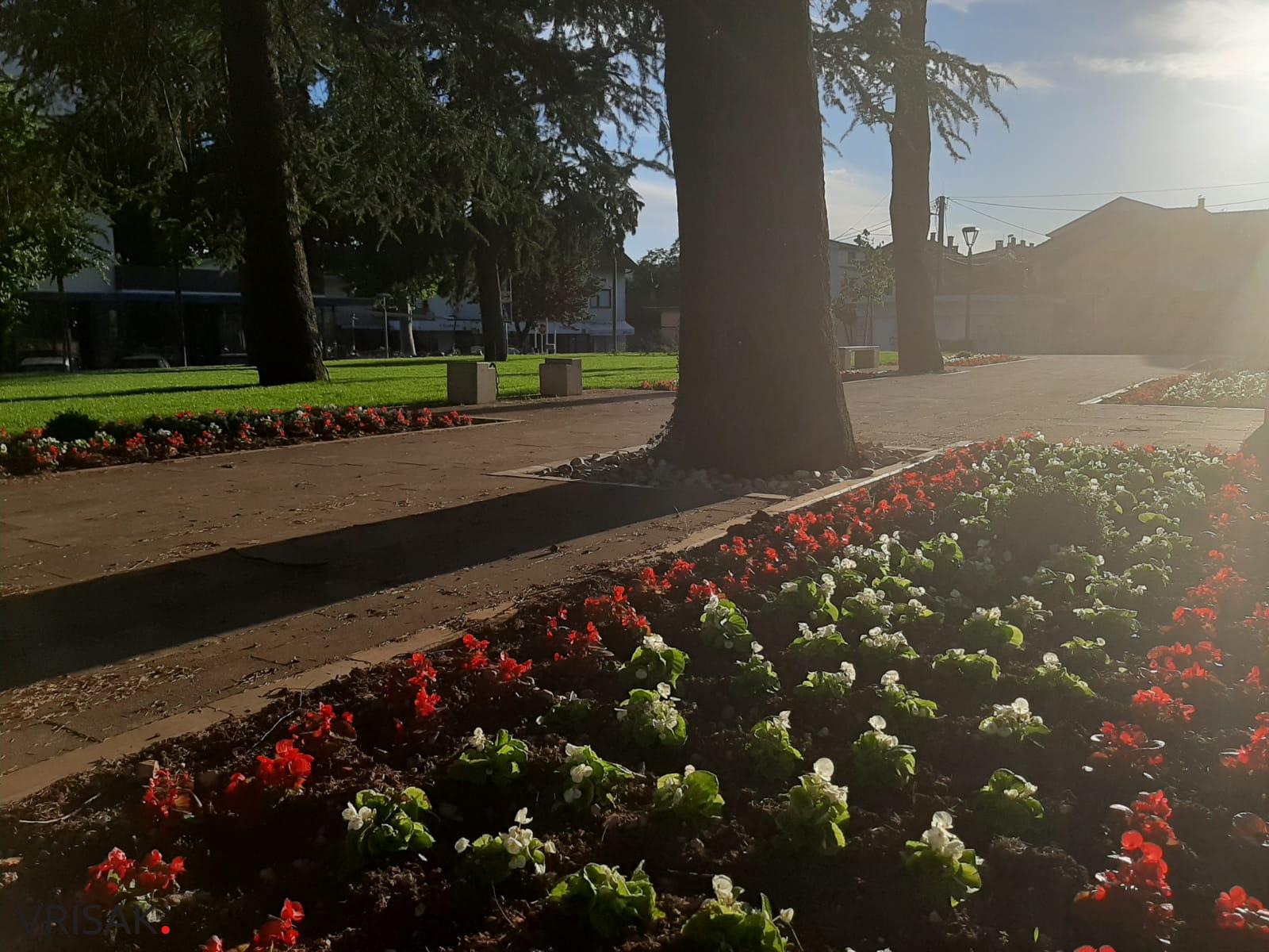 Grude: Suncem obasjan novouređeni Park hrvatskih velikana