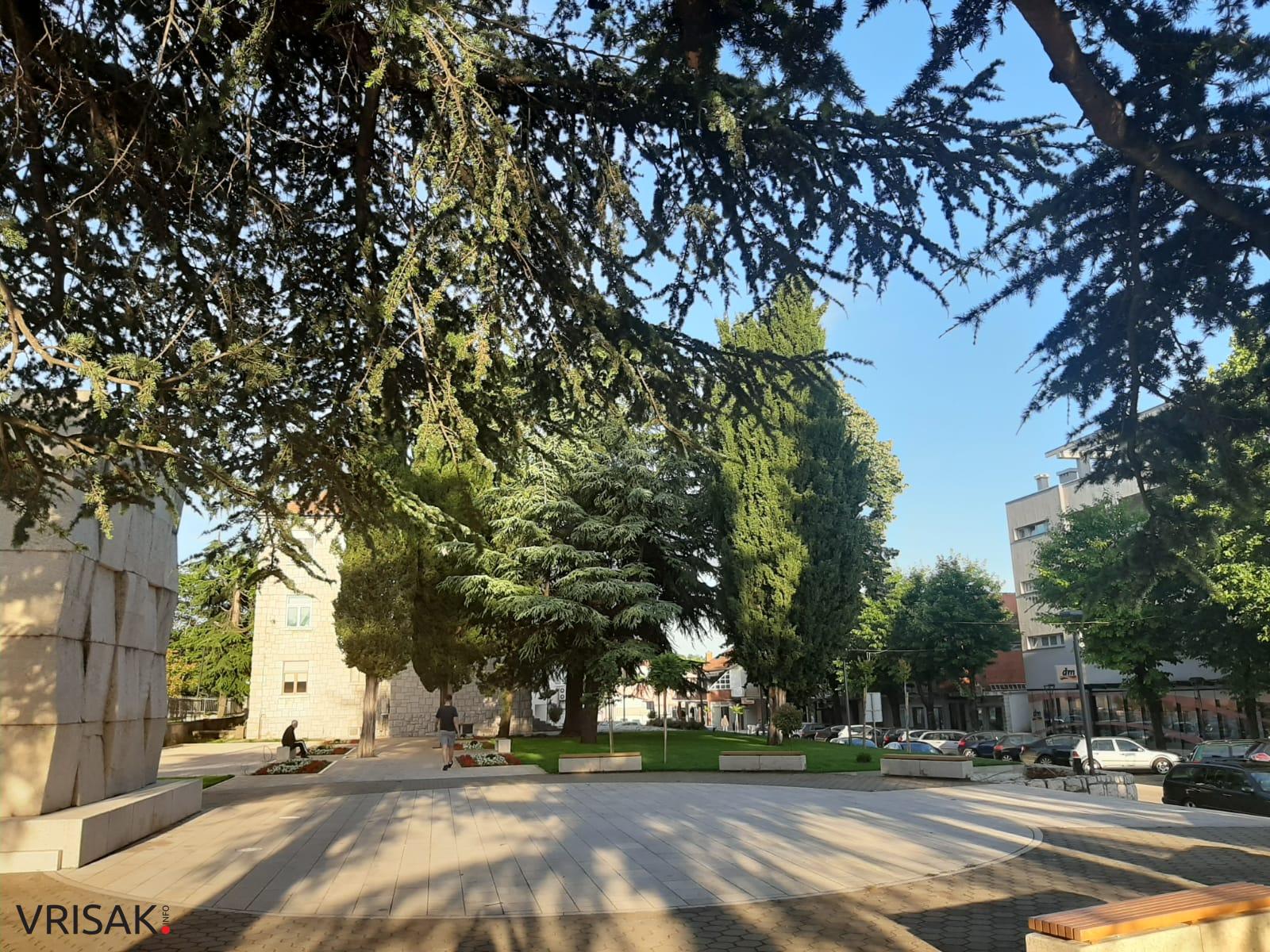 Grude: Suncem obasjan novouređeni Park hrvatskih velikana