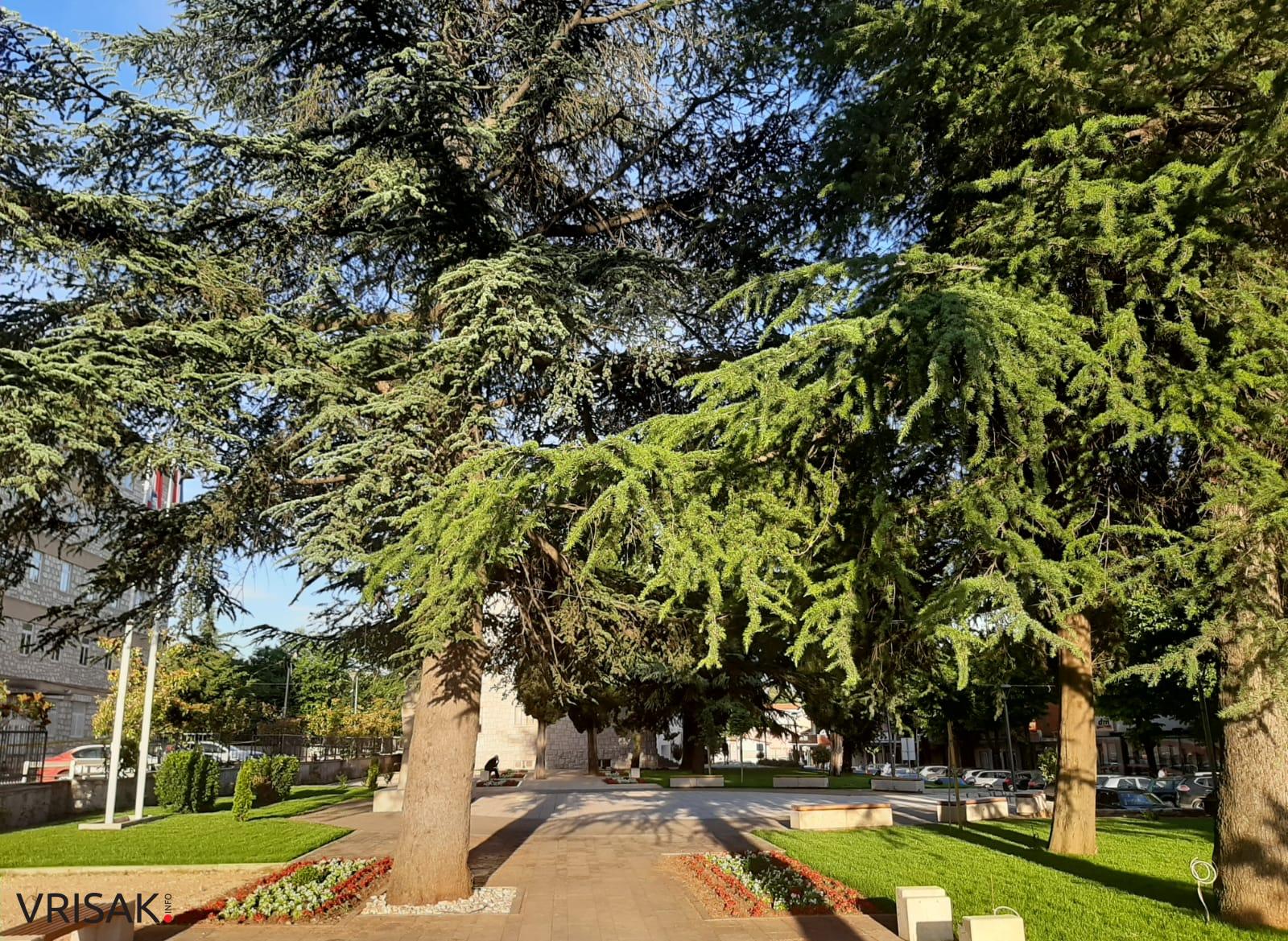 Grude: Suncem obasjan novouređeni Park hrvatskih velikana