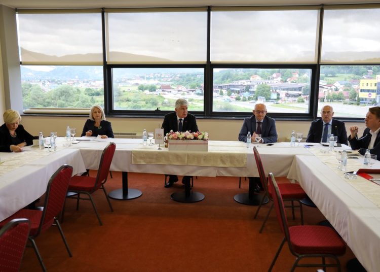 HNS: 10. lipnja Dan sjećanja na djecu stradalu u Domovinskom ratu