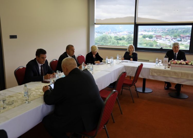 HNS: 10. lipnja Dan sjećanja na djecu stradalu u Domovinskom ratu